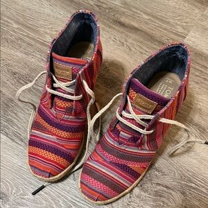 TOMS Multicolor Patterned Lace-Up Boots